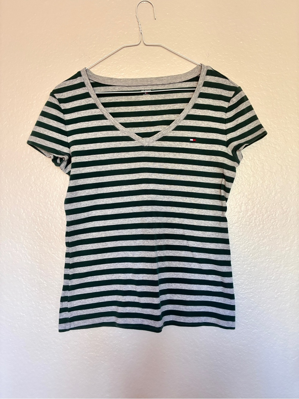 Tommy Hilfiger 100% Cotton Dark Green/Gray Horizontal Striped V-Neck T-Shirt Y2K
